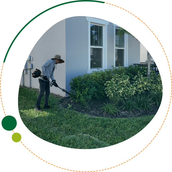 Florida Landscape Co professional landscaper providing weekly service in Horizon West